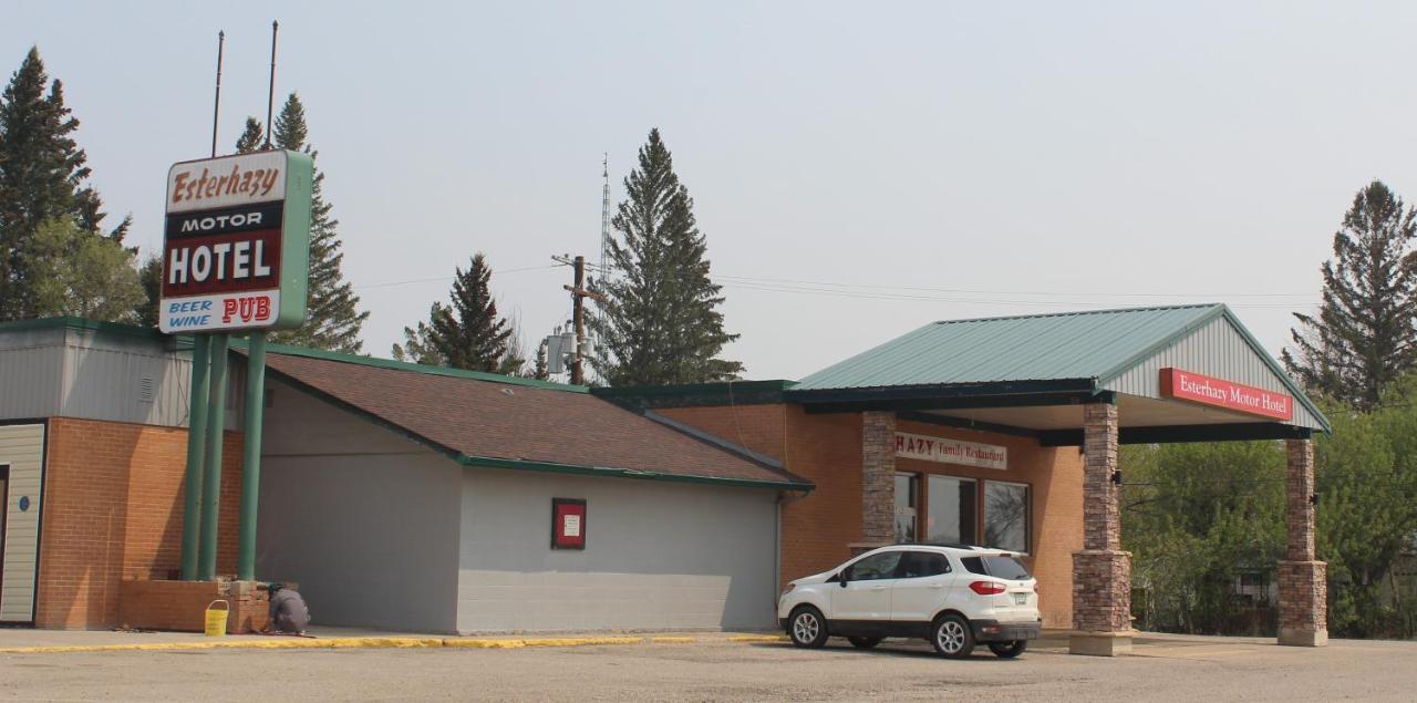 Esterhazy Motor Hotel Экстерьер фото
